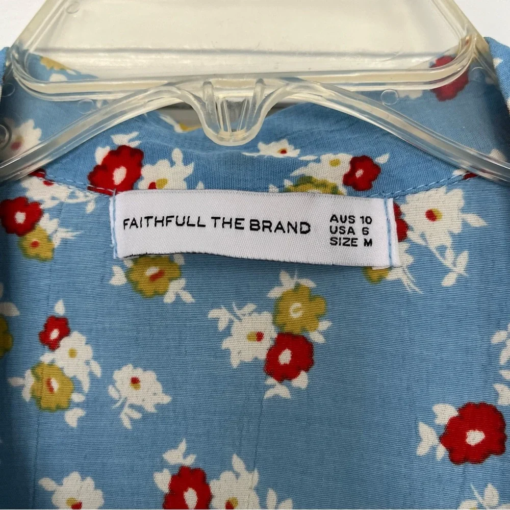 FAITHFULL - EUC Uma Cropped Button Up - Blue Floral - Picture 3 of 3